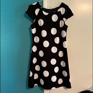 Womens black & white by Chris Mclaughlin size 6